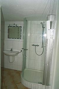 Bild: Bad der Ferienwohnung Randzelstrasse 13 a