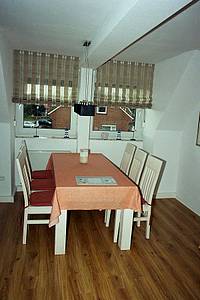 Bild: Essecke der Ferienwohnung Randzelstrasse 13a